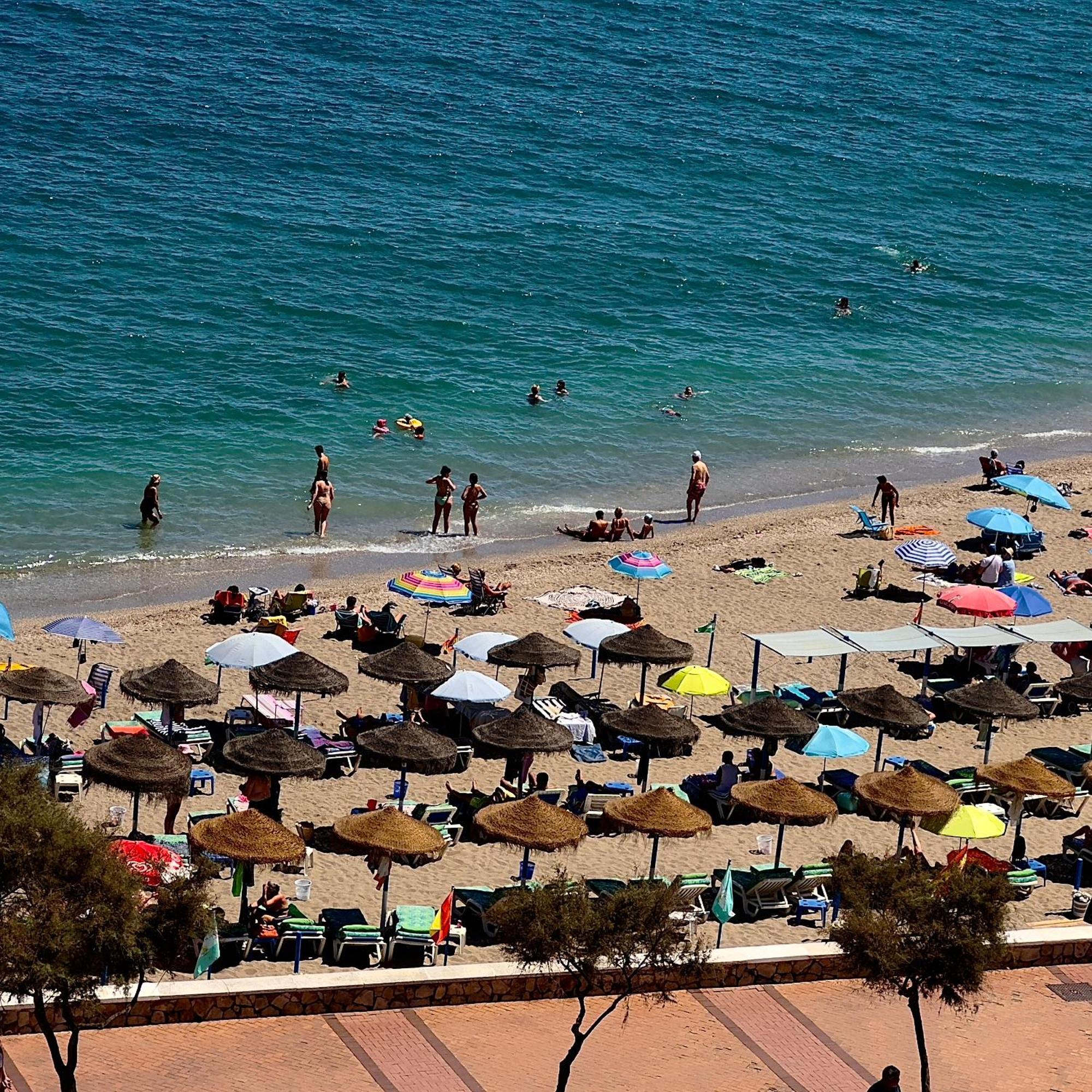 Fantastico Apartamento A Pie De Playa By Renthas Appartement Fuengirola Buitenkant foto